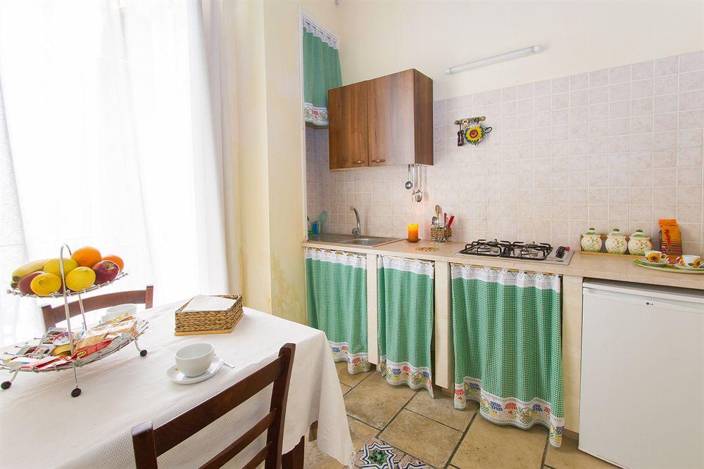 לצ'ה B&B Casa Li Santi מראה חיצוני תמונה