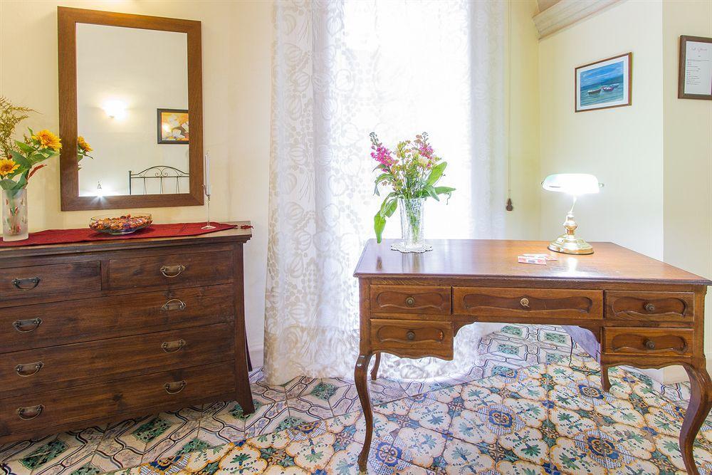 לצ'ה B&B Casa Li Santi מראה חיצוני תמונה