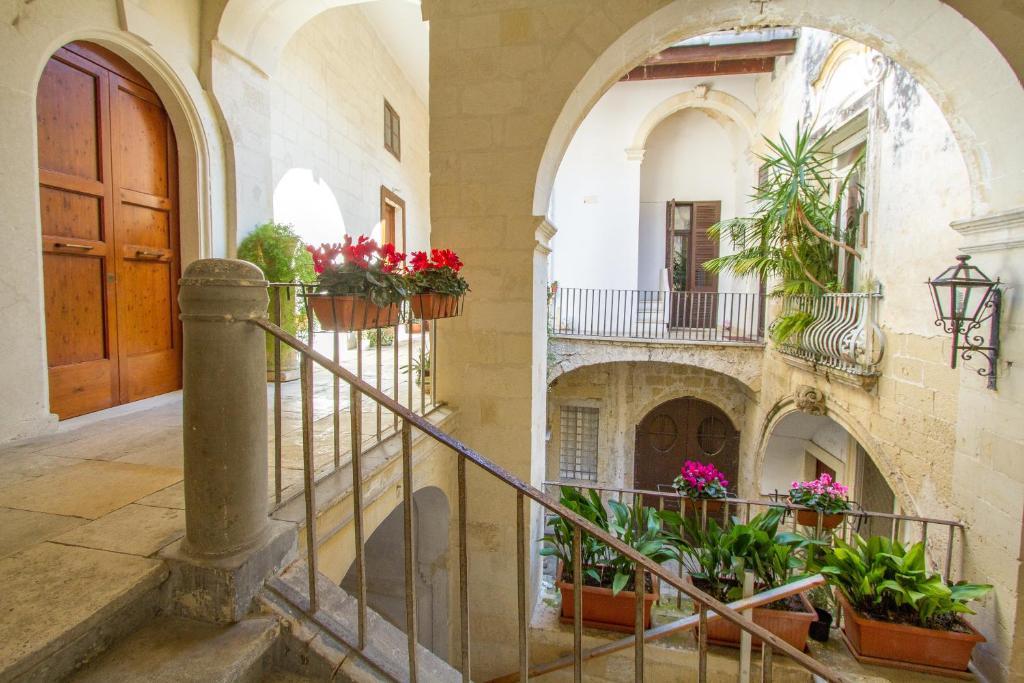 לצ'ה B&B Casa Li Santi מראה חיצוני תמונה