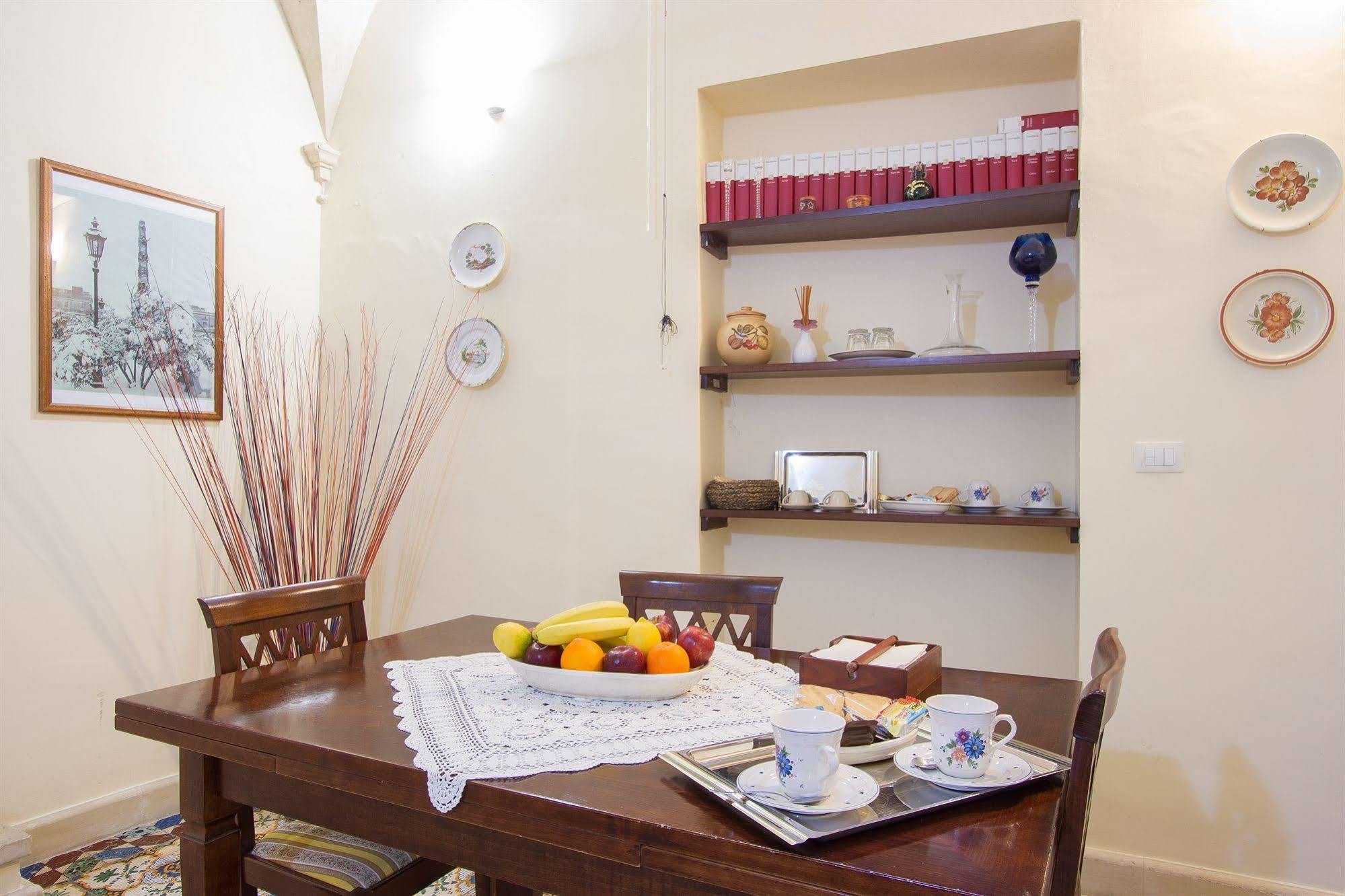 לצ'ה B&B Casa Li Santi מראה חיצוני תמונה